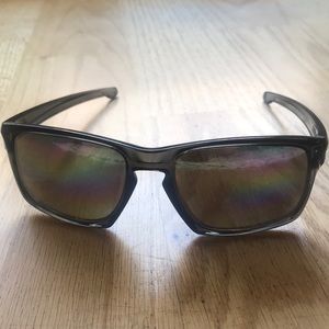 Men’s polarized gray oakley sunglasses